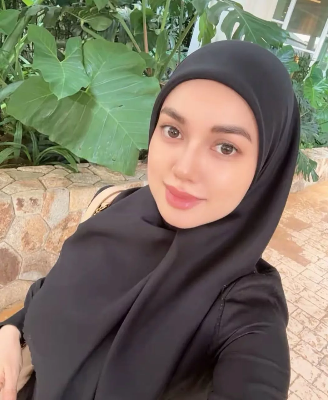 "Jangan Masuk Campur Kalau Tak Tahu Konteks," - Puteri Sarah Ulas Gurau Jet Peribadi, Minta Netizen Jangan Terlalu Serius 3 "Jangan Masuk Campur Kalau Tak Tahu Konteks," - Puteri Sarah Ulas Gurau Jet Peribadi, Minta Netizen Jangan Terlalu Serius