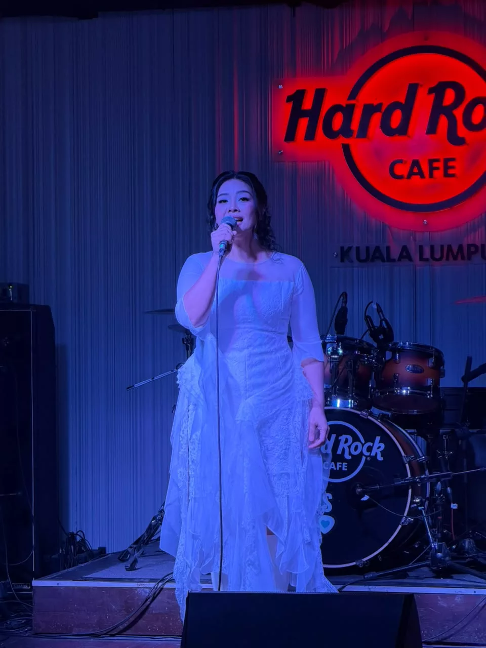 “Sakit Apabila Ada Yang Kata Saya Gemuk…,” - Emma Suhaimi Turun 16Kg Dalam 6 Bulan, Buat ‘Comeback’ Lancar ‘Tersakiti’ 6 “Sakit Apabila Ada Yang Kata Saya Gemuk…,” - Emma Suhaimi Turun 16Kg Dalam 6 Bulan, Buat ‘Comeback’ Lancar ‘Tersakiti’