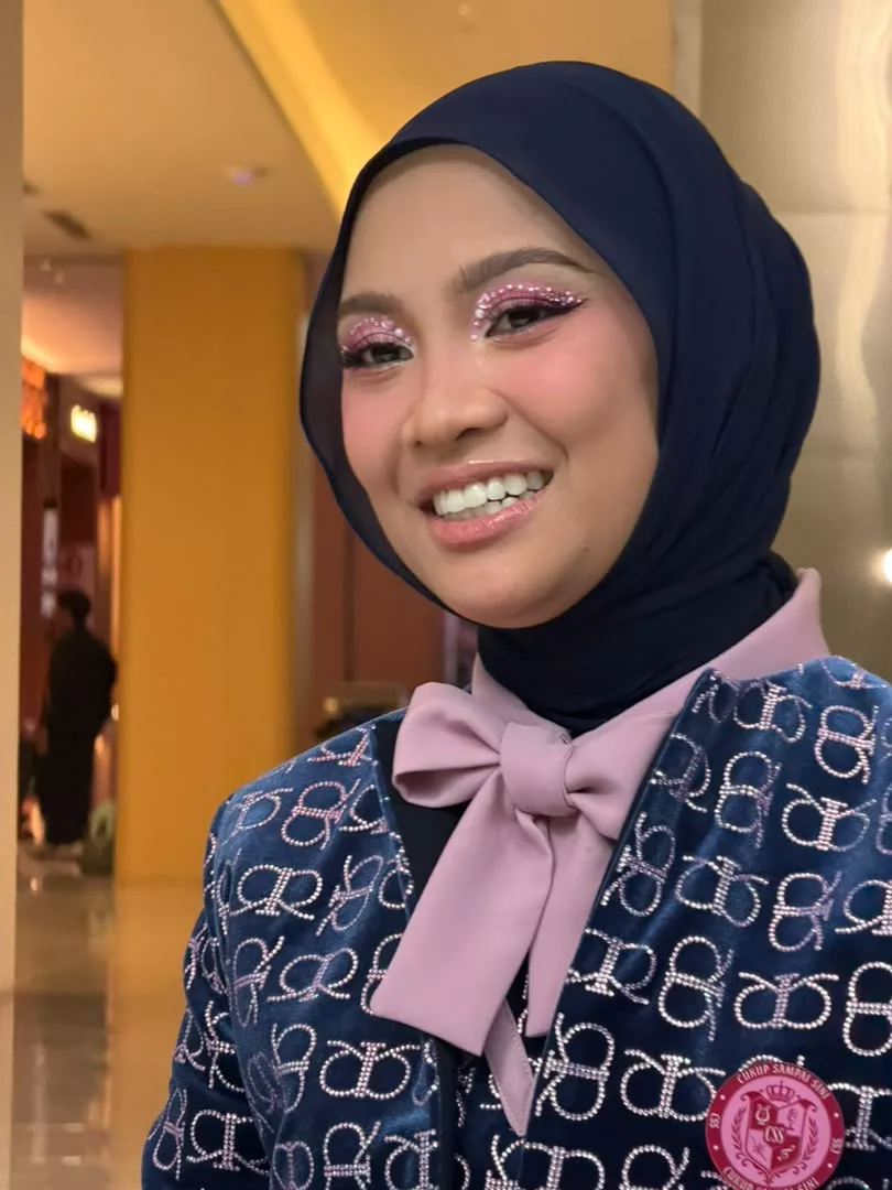 “Penyanyi Nombor Satu Pun Ada ‘Haters’, Apatah Lagi Saya,” – Nabila Razali Kalis Kecaman, Tapi Takkan Berdiam Jika Keluarga Disentuh 3 “Penyanyi Nombor Satu Pun Ada ‘Haters’, Apatah Lagi Saya,” – Nabila Razali Kalis Kecaman, Tapi Takkan Berdiam Jika Keluarga Disentuh