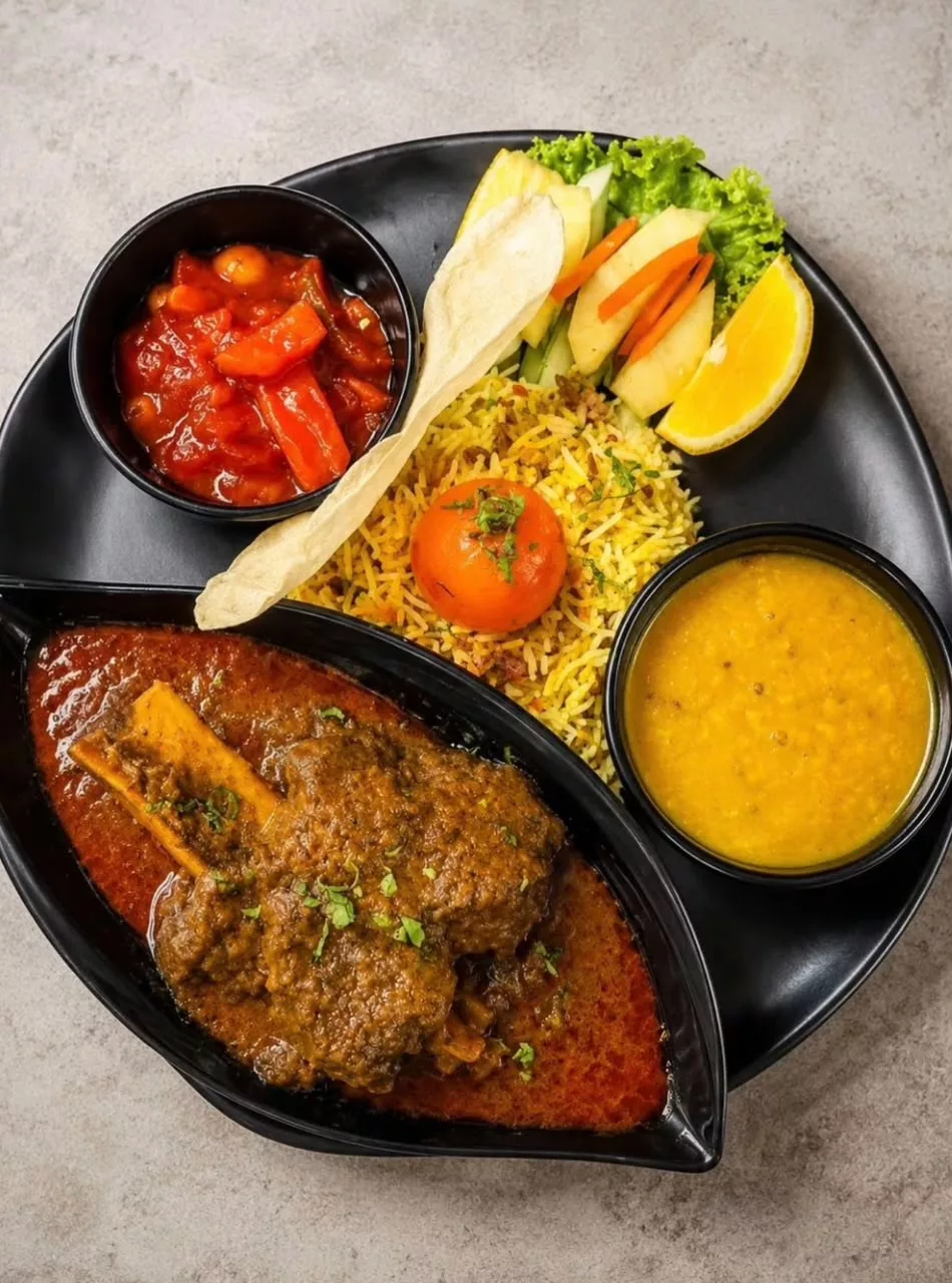Bukan Mi Kolok Je! Kuching Pun Ada Port Nasi Kandar Untuk Peminat Makanan Mamak