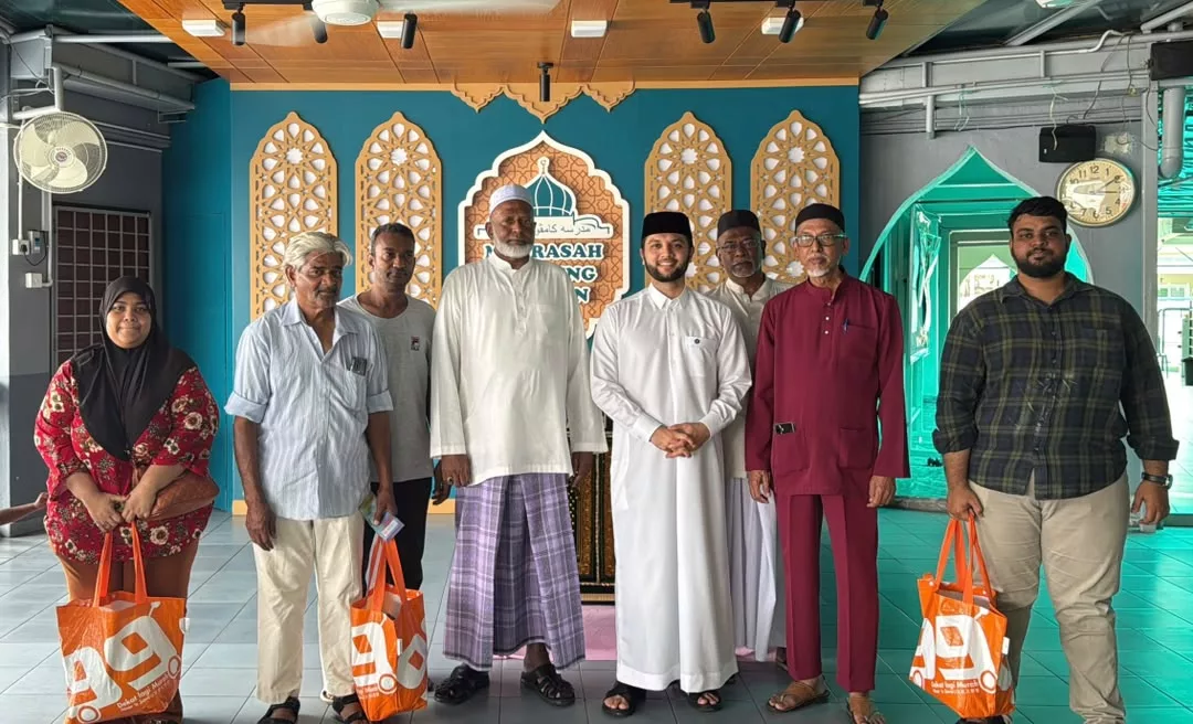 PU Riz Kagum Usaha KESUMA - “Kita Doakan Semua Tak Kira Bangsa, Memperoleh Satu Kekuatan Ilmu Yang Tertinggi, Insya-Allah.”