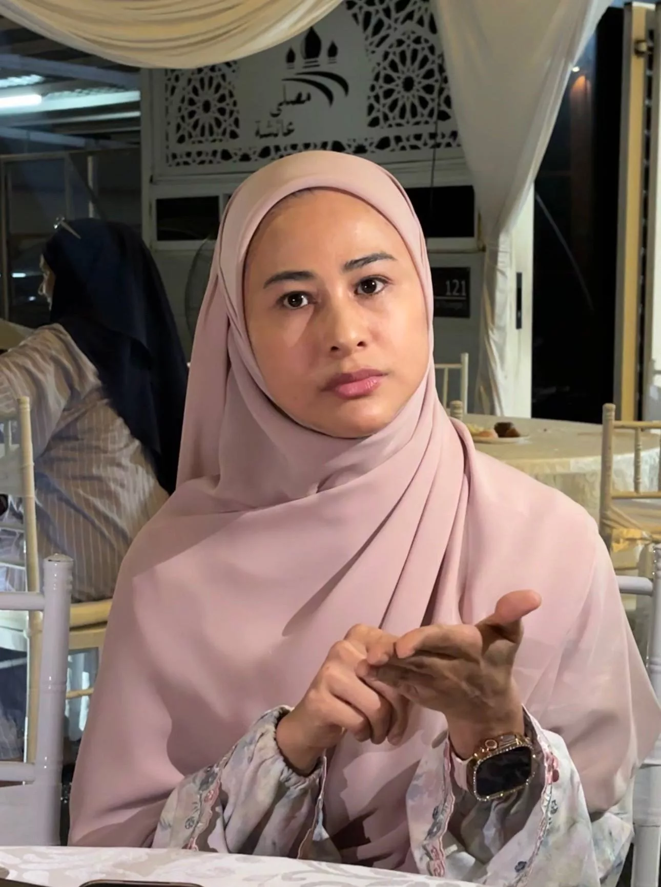 Khatam Quran Jadi Rutin Fouziah Gous, Mahu Seimbang Usaha Dunia & Akhirat - “Saya ‘Pecah Kepala’ Demi Bisnes Namun Apa Pula…” 2 Khatam Quran Jadi Rutin Fouziah Gous, Mahu Seimbang Usaha Dunia & Akhirat - “Saya ‘Pecah Kepala’ Demi Bisnes Namun Apa Pula…”