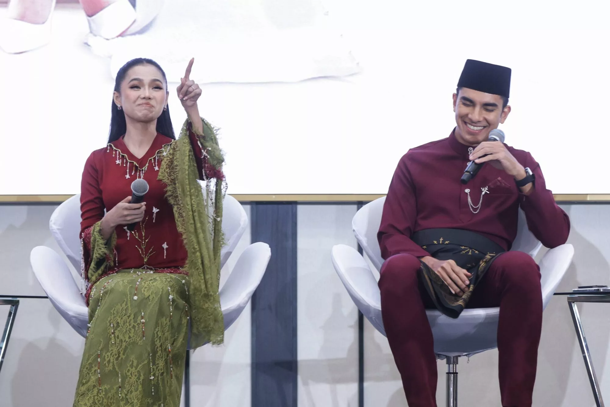 “Sehari Sebelum Nikah, Ada Pembentangan Belanjawan,” – Syed Saddiq Tangguh Bulan Madu, Fokus Persidangan Parlimen & Tak Mahu Culas Tanggungjawab 5 “Sehari Sebelum Nikah, Ada Pembentangan Belanjawan,” – Syed Saddiq Tangguh Bulan Madu, Fokus Persidangan Parlimen & Tak Mahu Culas Tanggungjawab