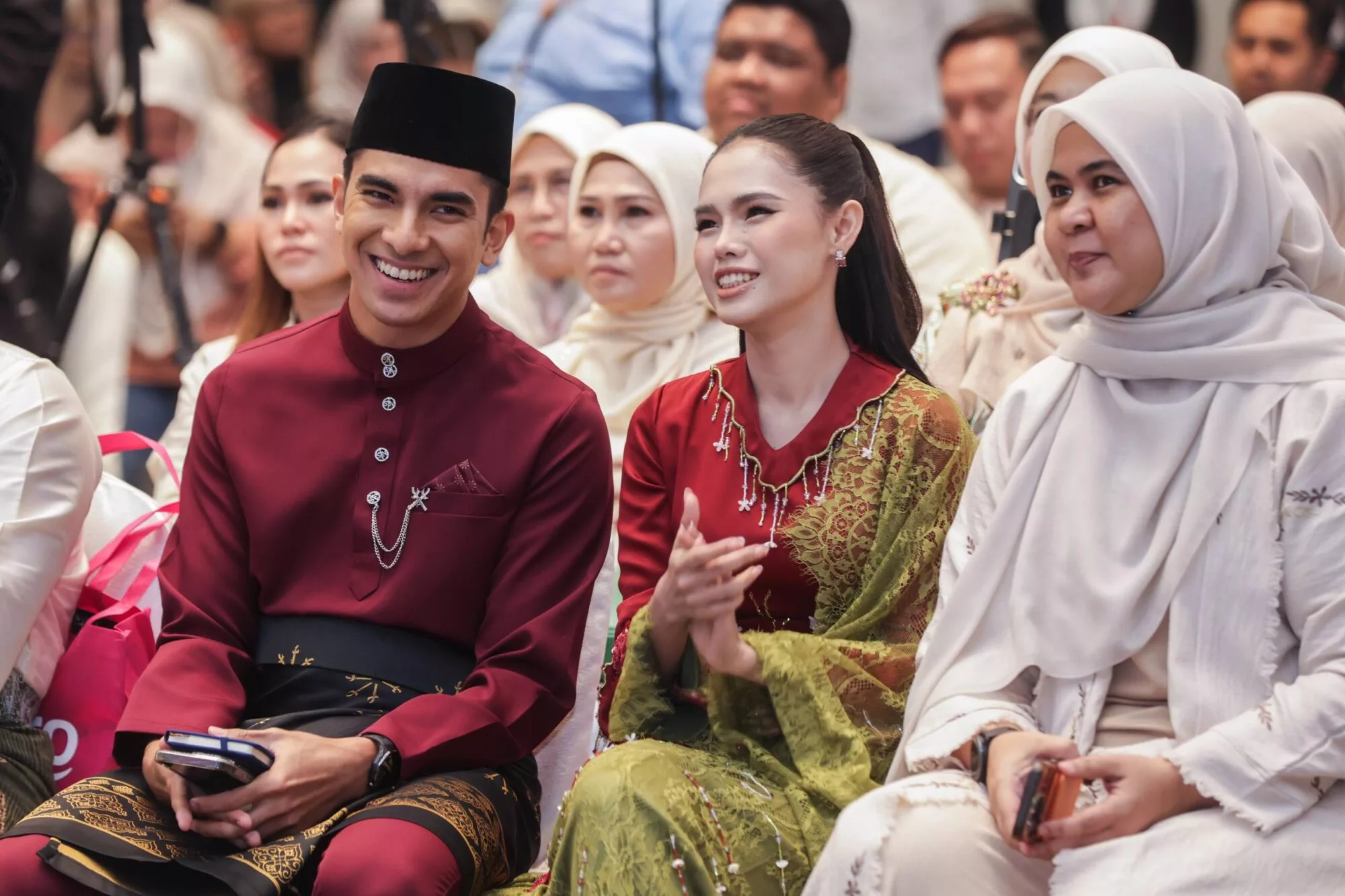“Sehari Sebelum Nikah, Ada Pembentangan Belanjawan,” – Syed Saddiq Tangguh Bulan Madu, Fokus Persidangan Parlimen & Tak Mahu Culas Tanggungjawab 3 “Sehari Sebelum Nikah, Ada Pembentangan Belanjawan,” – Syed Saddiq Tangguh Bulan Madu, Fokus Persidangan Parlimen & Tak Mahu Culas Tanggungjawab