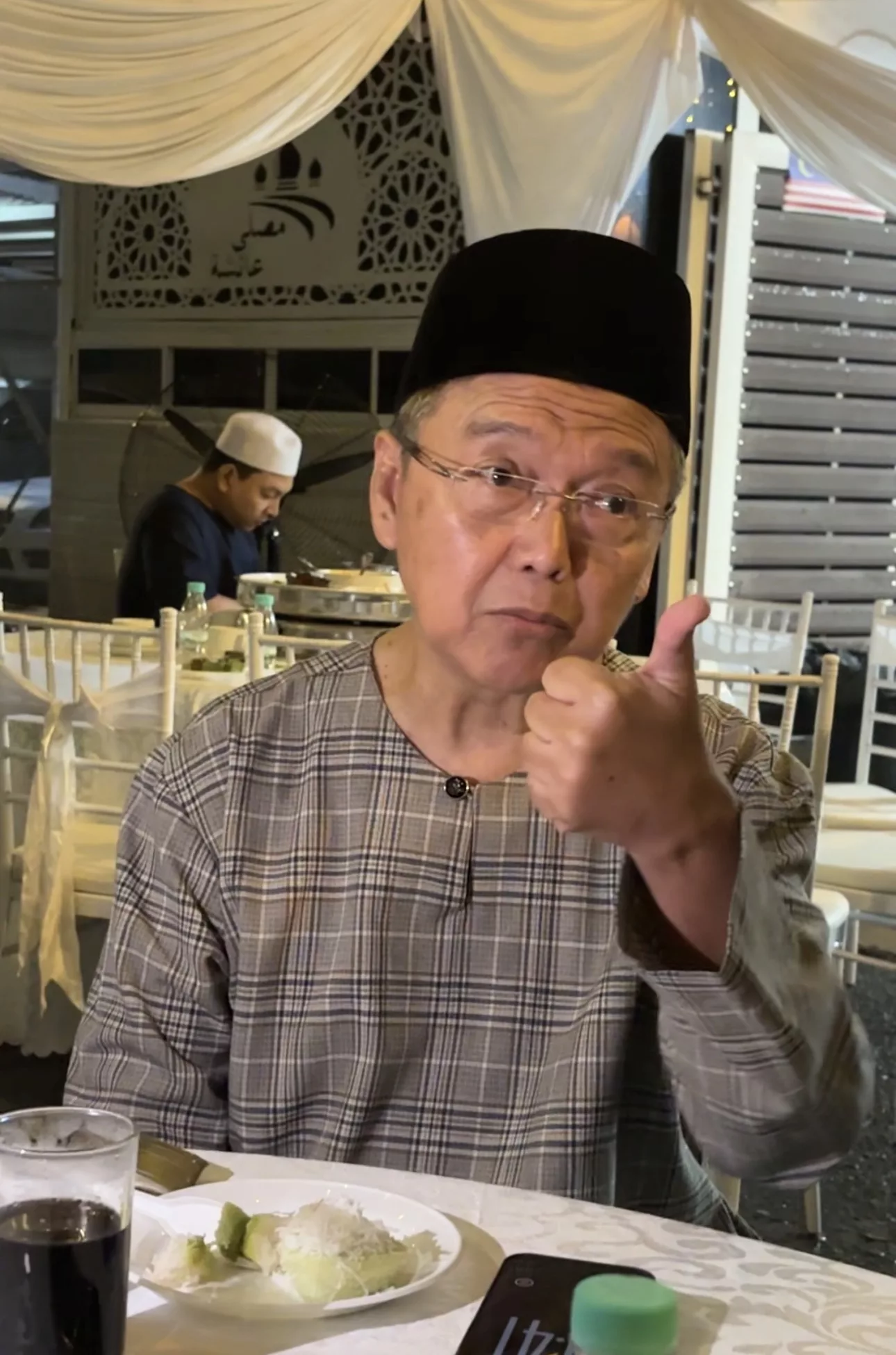 “Penonton Saya Tidak Menonton Wayang Lagi” – 6 Jilake Meletup Di Netflix, Aziz M. Osman Beri Bayangan Bersara?