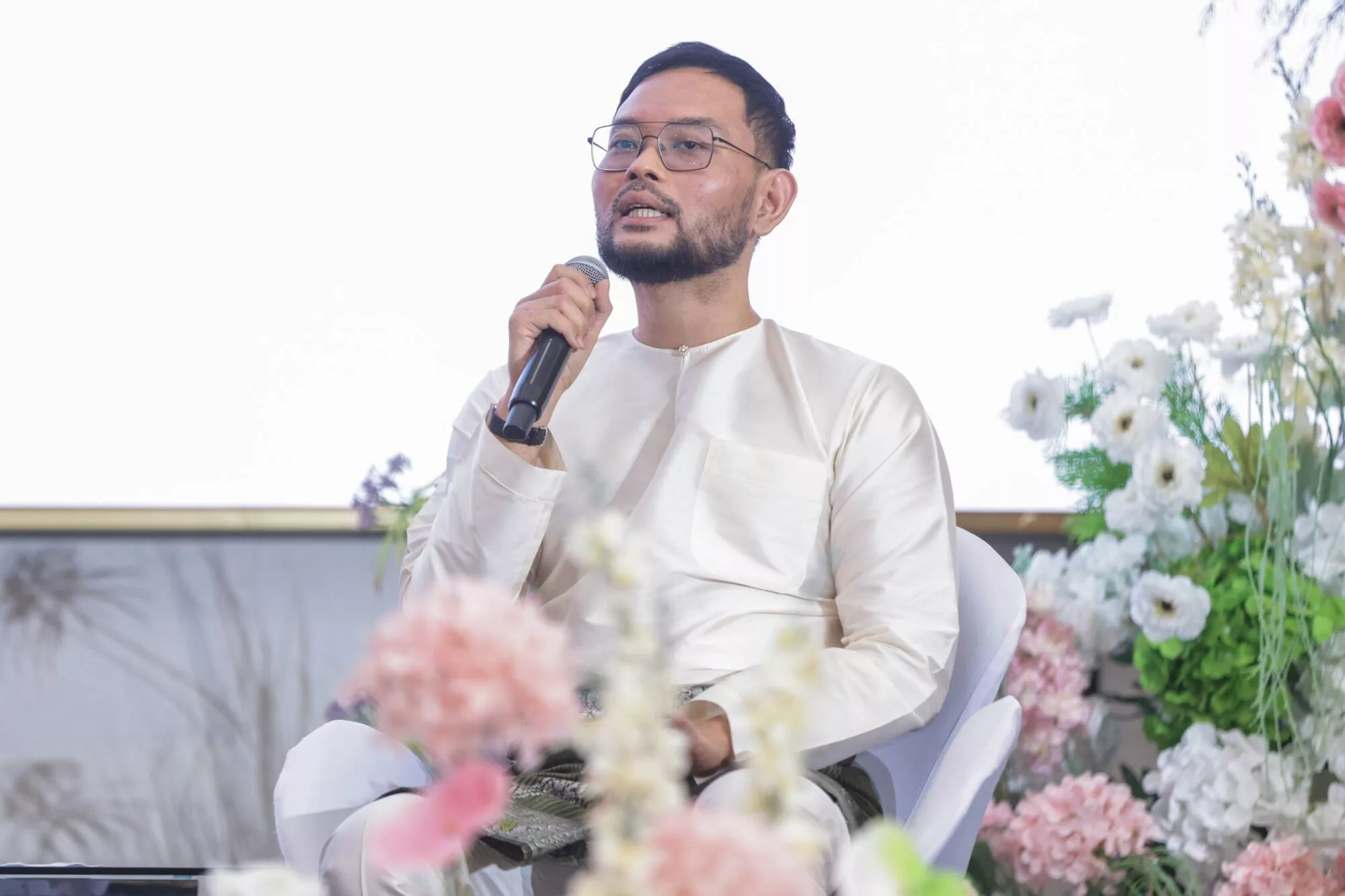 Bukan Sekadar Perjalanan Cinta Yang Romantis, ‘Walimatulurus’ Rakam Kisah Bella Astillah & Syed Saddiq… Rebut Hadiah RM1,000 Menerusi ‘Snap, Share & WIN! 7 Bukan Sekadar Perjalanan Cinta Yang Romantis, ‘Walimatulurus’ Rakam Kisah Bella Astillah & Syed Saddiq… Rebut Hadiah RM1,000 Menerusi ‘Snap, Share & WIN!