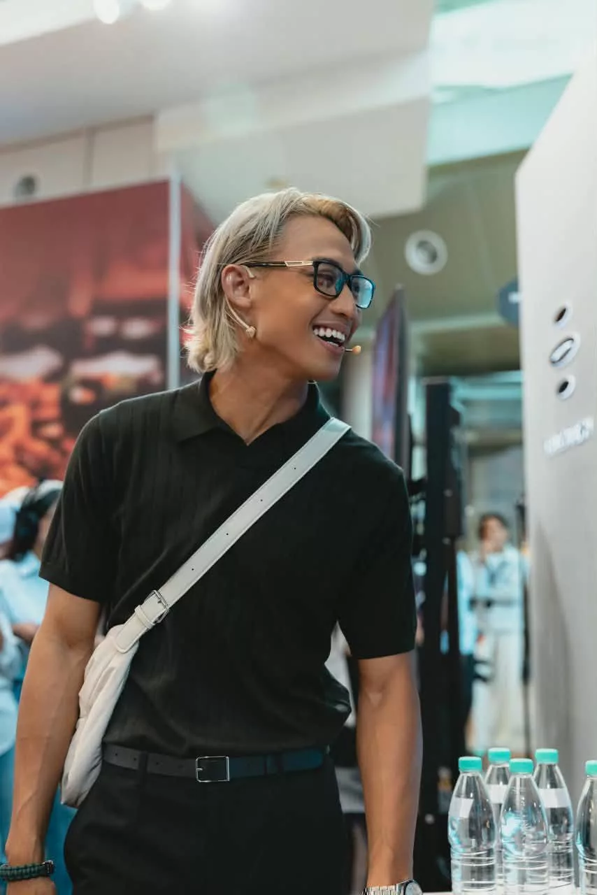 Ada Sebab Mierul Aiman Berambut ‘Blonde’, Tak Sabar Nak Berkongsi Projek Baharu - “Saya Juga Agak Terkejut Dengan Penampilan Ini.” 5 Ada Sebab Mierul Aiman Berambut ‘Blonde’, Tak Sabar Nak Berkongsi Projek Baharu - “Saya Juga Agak Terkejut Dengan Penampilan Ini.”