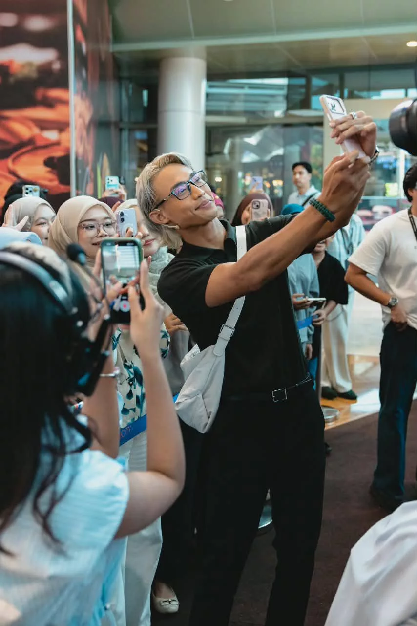 Ada Sebab Mierul Aiman Berambut ‘Blonde’, Tak Sabar Nak Berkongsi Projek Baharu - “Saya Juga Agak Terkejut Dengan Penampilan Ini.” 4 Ada Sebab Mierul Aiman Berambut ‘Blonde’, Tak Sabar Nak Berkongsi Projek Baharu - “Saya Juga Agak Terkejut Dengan Penampilan Ini.”