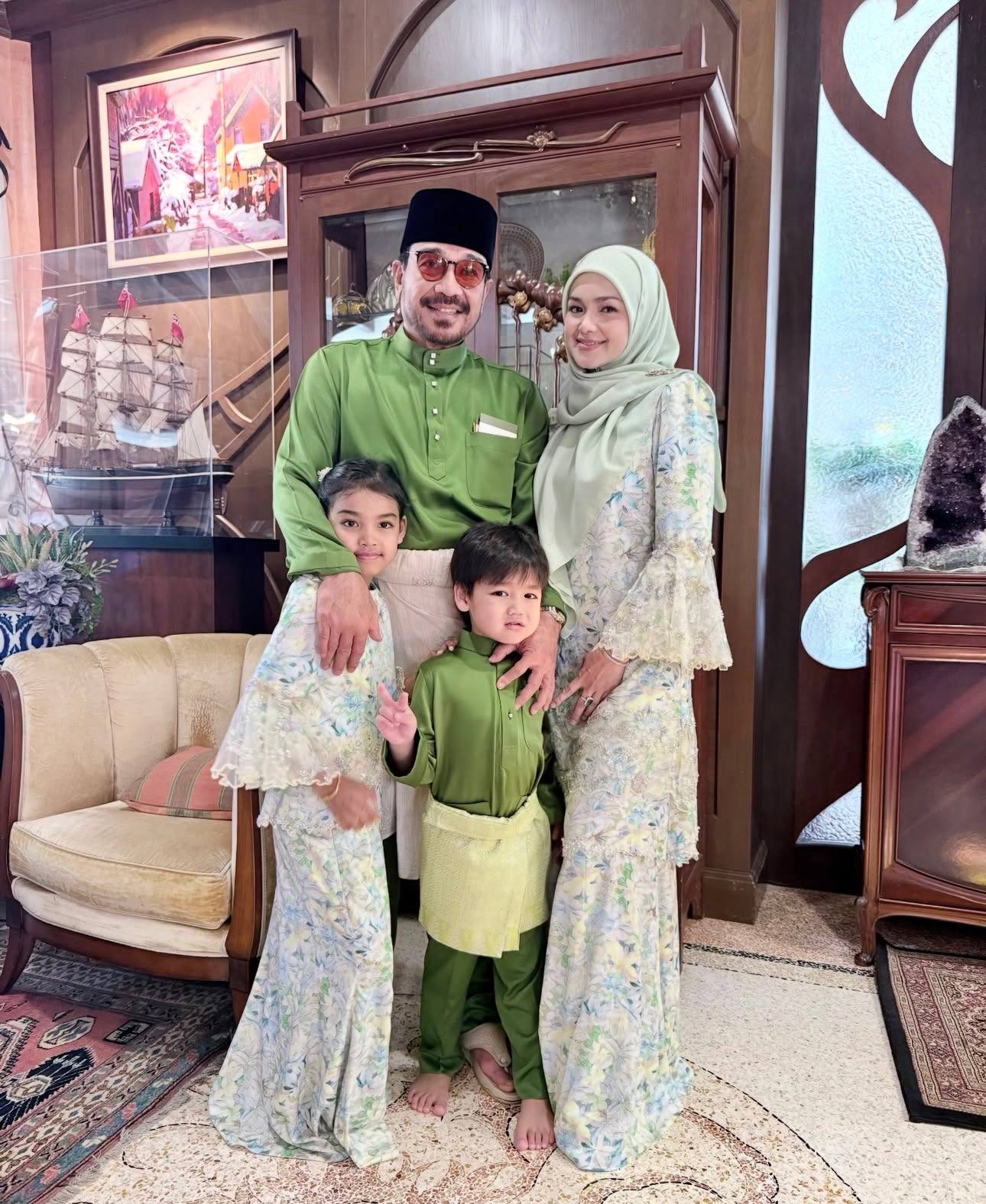 “Suami Dan Saya Ambil Kata Sepakat Untuk Tarik Diri,” - Siti Nurhaliza 6 “Suami Dan Saya Ambil Kata Sepakat Untuk Tarik Diri,” - Siti Nurhaliza