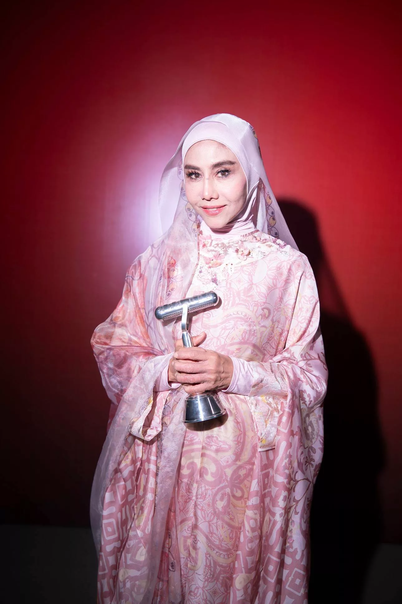 “Saya Serahkan Segalanya Kepada Tuhan. Pada Saya, Rezeki Sebagai Manusia, Tak Pernah Salah Alamat,” - Ella 7 “Saya Serahkan Segalanya Kepada Tuhan. Pada Saya, Rezeki Sebagai Manusia, Tak Pernah Salah Alamat,” - Ella