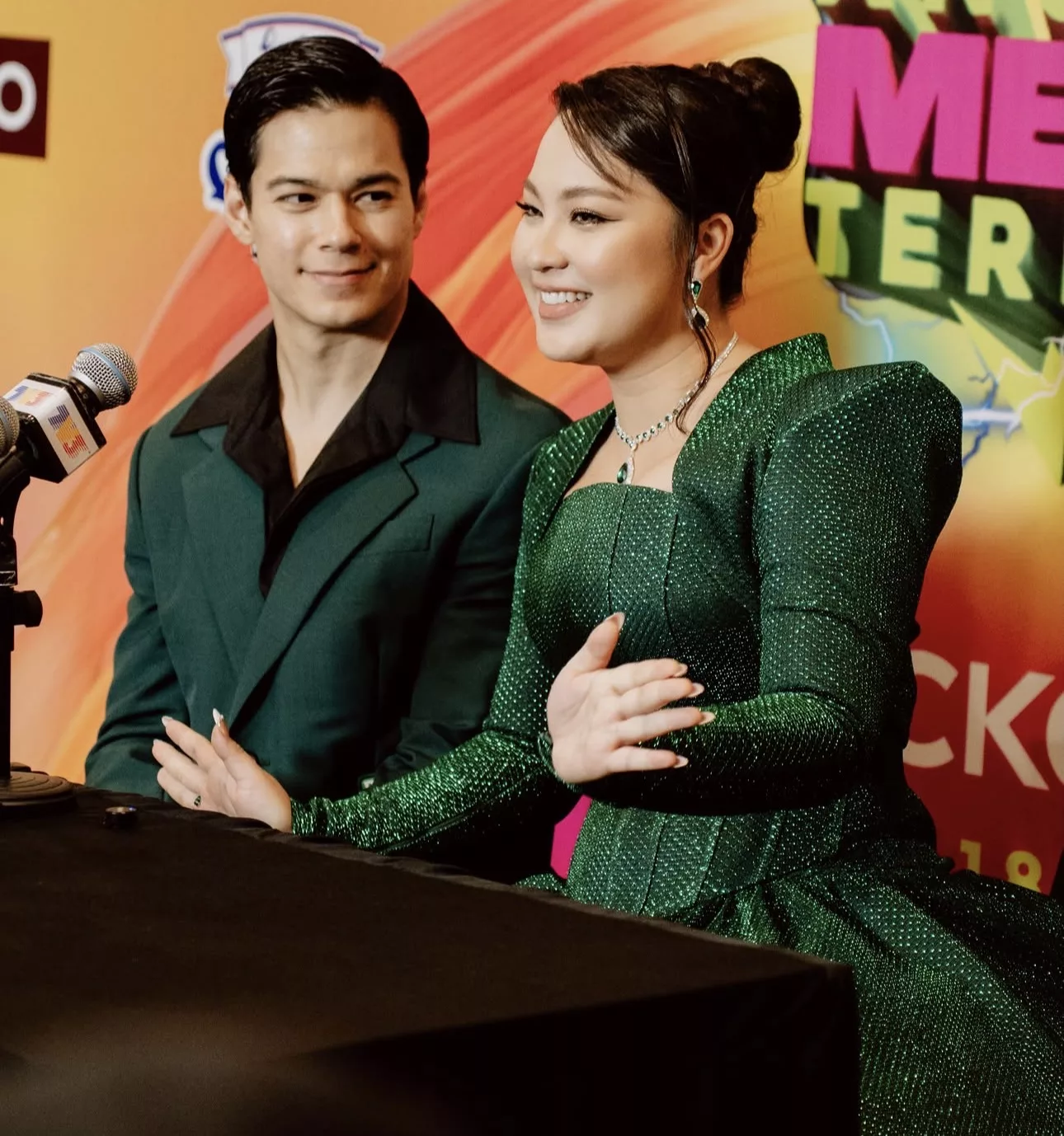 “Kami Tak Fake…,” - Dini Schatzmann & Janna Nick Tak Kejar Kesempurnaan, Tiada Tekanan Jadi Pasangan Contoh