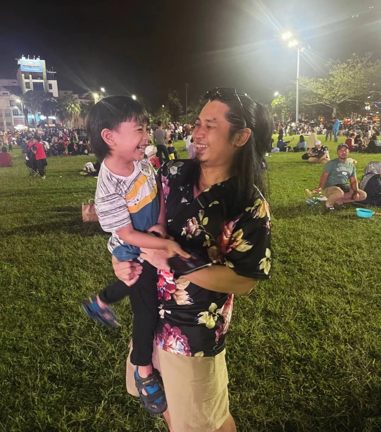 “ Dia Masih Belum Boleh Bercakap, Saya Sayangkan Dia…,” - Rupanya Sudah 6 Tahun Faizul Bersara Jadi Penyanyi, Fokus Jaga Anak Istimewa 4 “ Dia Masih Belum Boleh Bercakap, Saya Sayangkan Dia…,” - Rupanya Sudah 6 Tahun Faizul Bersara Jadi Penyanyi, Fokus Jaga Anak Istimewa