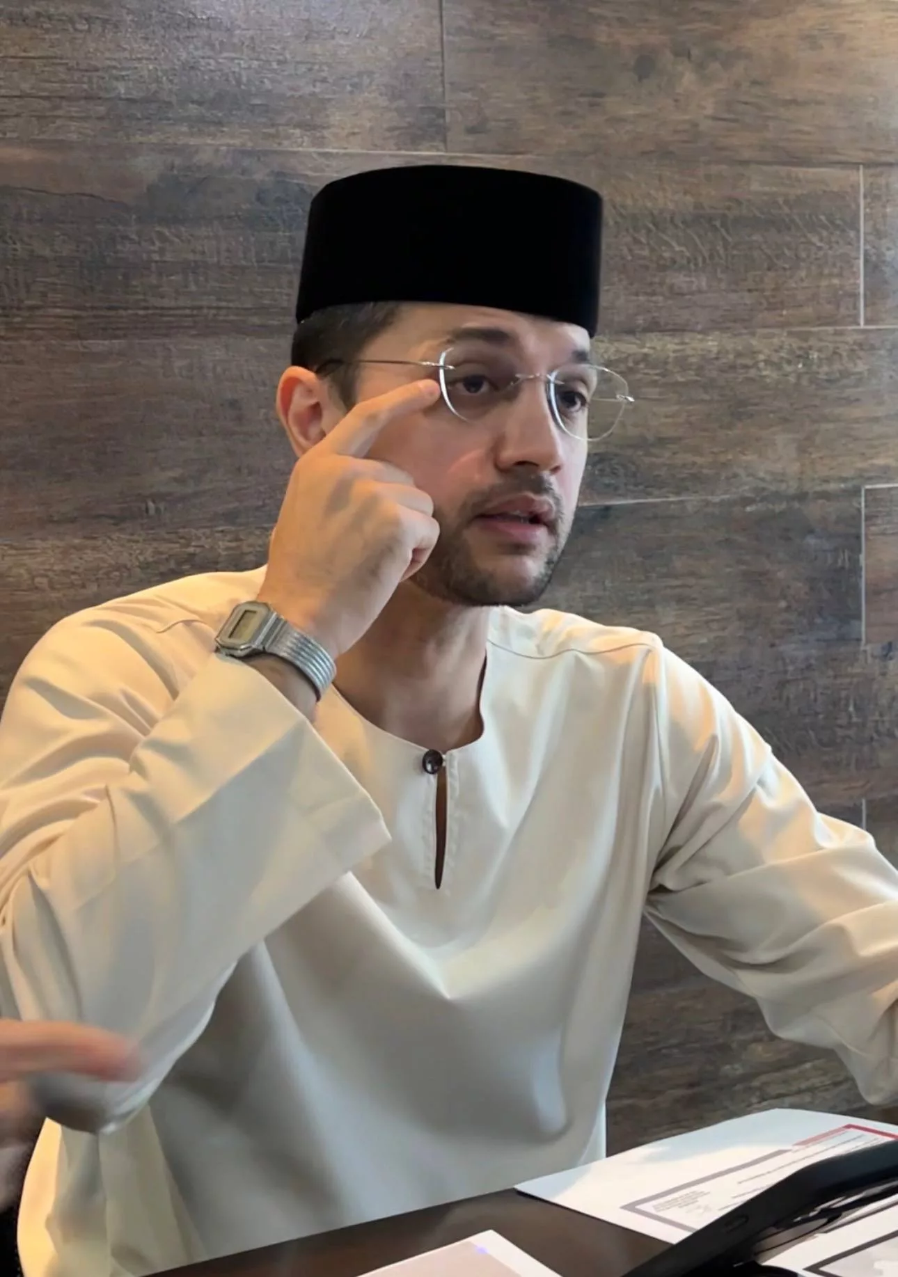 PU Riz Mengalir Air Mata Dilabel Penunggang Agama, Jawab Dakwaan Tentang Tauliah & Kelayakan Akademik - “Saya Sangat Sedih.”