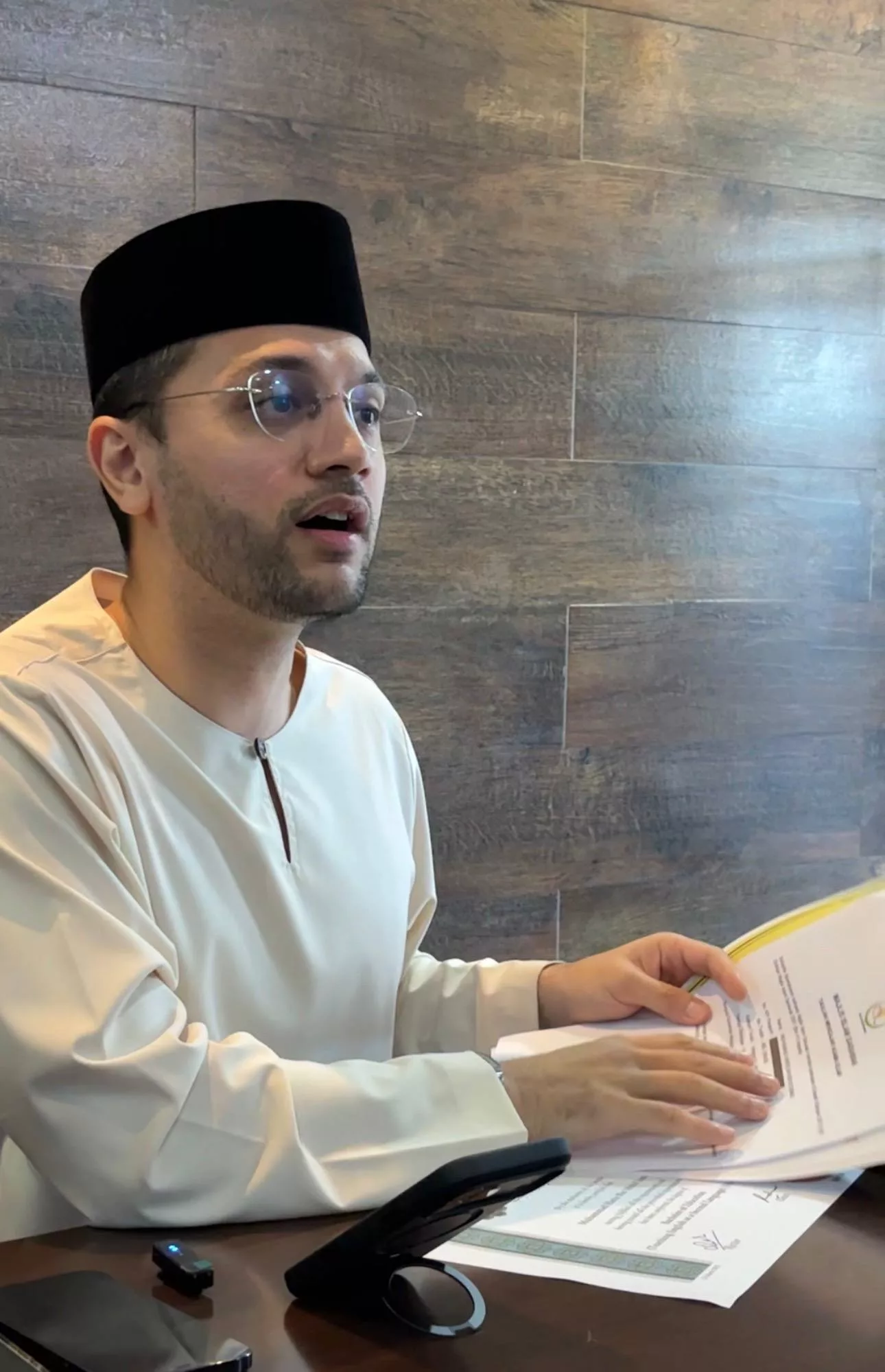 PU Riz Mengalir Air Mata Dilabel Penunggang Agama, Jawab Dakwaan Tentang Tauliah & Kelayakan Akademik - “Saya Sangat Sedih.”