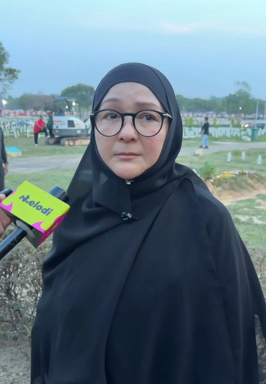 “Dalam Keadaan Sekarang, Saya Rasa Kita Perlu Tahu Batas,” - Ziela Jalil Tegur Sikap Tak Sensitif, Minta Hormat Privasi Keluarga Almarhumah Tun Dr Hasmah 5 “Dalam Keadaan Sekarang, Saya Rasa Kita Perlu Tahu Batas,” - Ziela Jalil Tegur Sikap Tak Sensitif, Minta Hormat Privasi Keluarga Almarhumah Tun Dr Hasmah