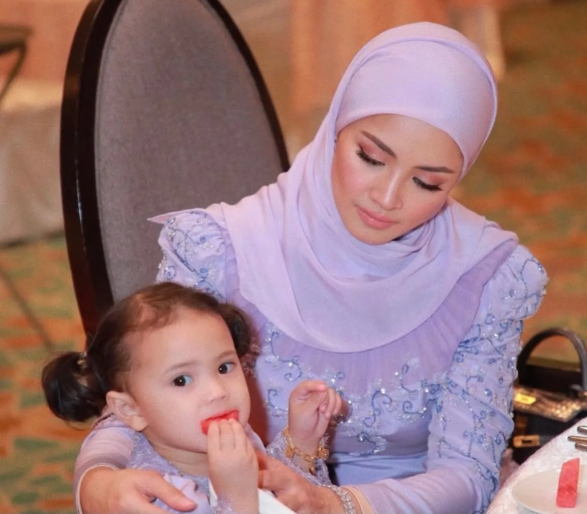 "Mommy Akan Sentiasa Berada Bersama...," - Fatima Genap 6 Tahun, Fazura Titip Pesanan Menyentuh Hati