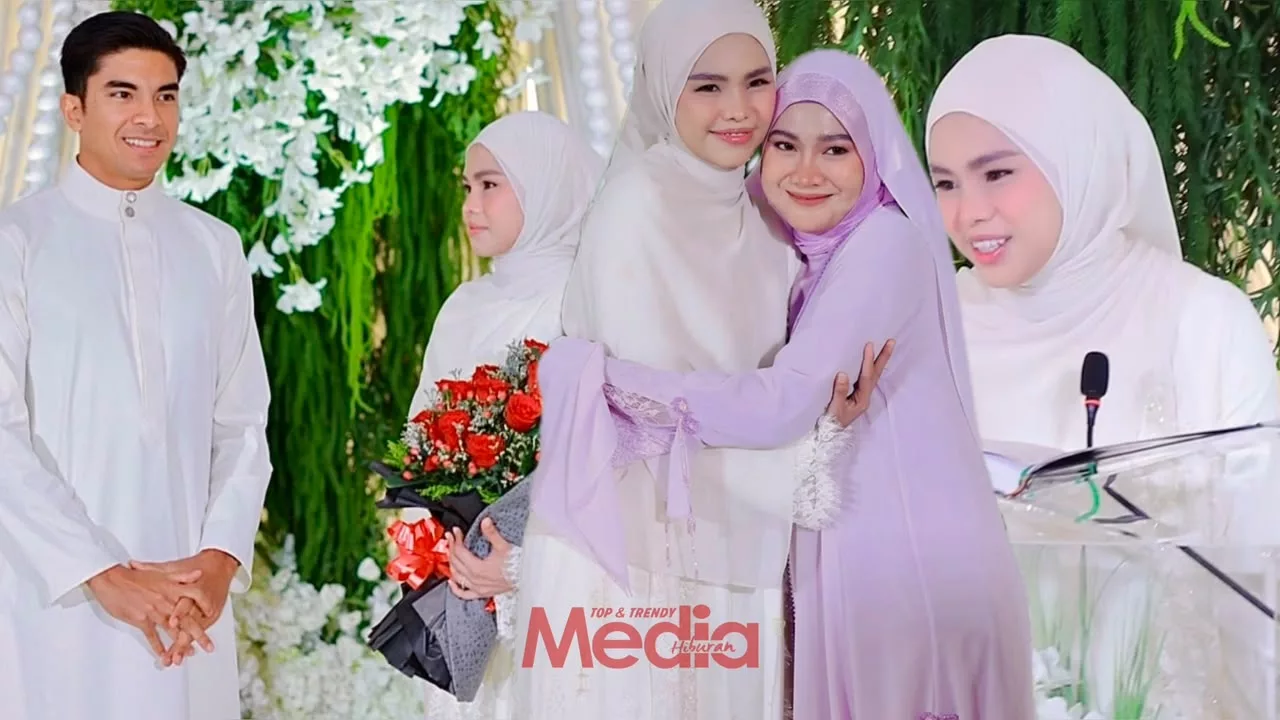 Syed Saddiq Kacak Berjubah Putih & Bawa Sejambak Ros Merah Buat Bella Astillah Di Majlis Khatam Al-Quran, Netizen Teruja Lihat Momen Manis!
