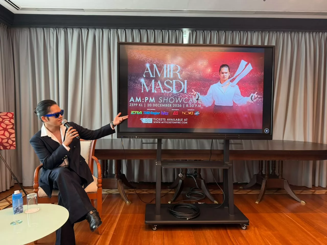 Amir Masdi Bakal Gegarkan Zepp KL, ‘Showcase’ Serendah RM104 - “Saya Mahu Semua Yang Hadir Pulang Dengan Kenangan Yang Sukar Dilupakan.” 7 Amir Masdi Bakal Gegarkan Zepp KL, ‘Showcase’ Serendah RM104 - “Saya Mahu Semua Yang Hadir Pulang Dengan Kenangan Yang Sukar Dilupakan.”