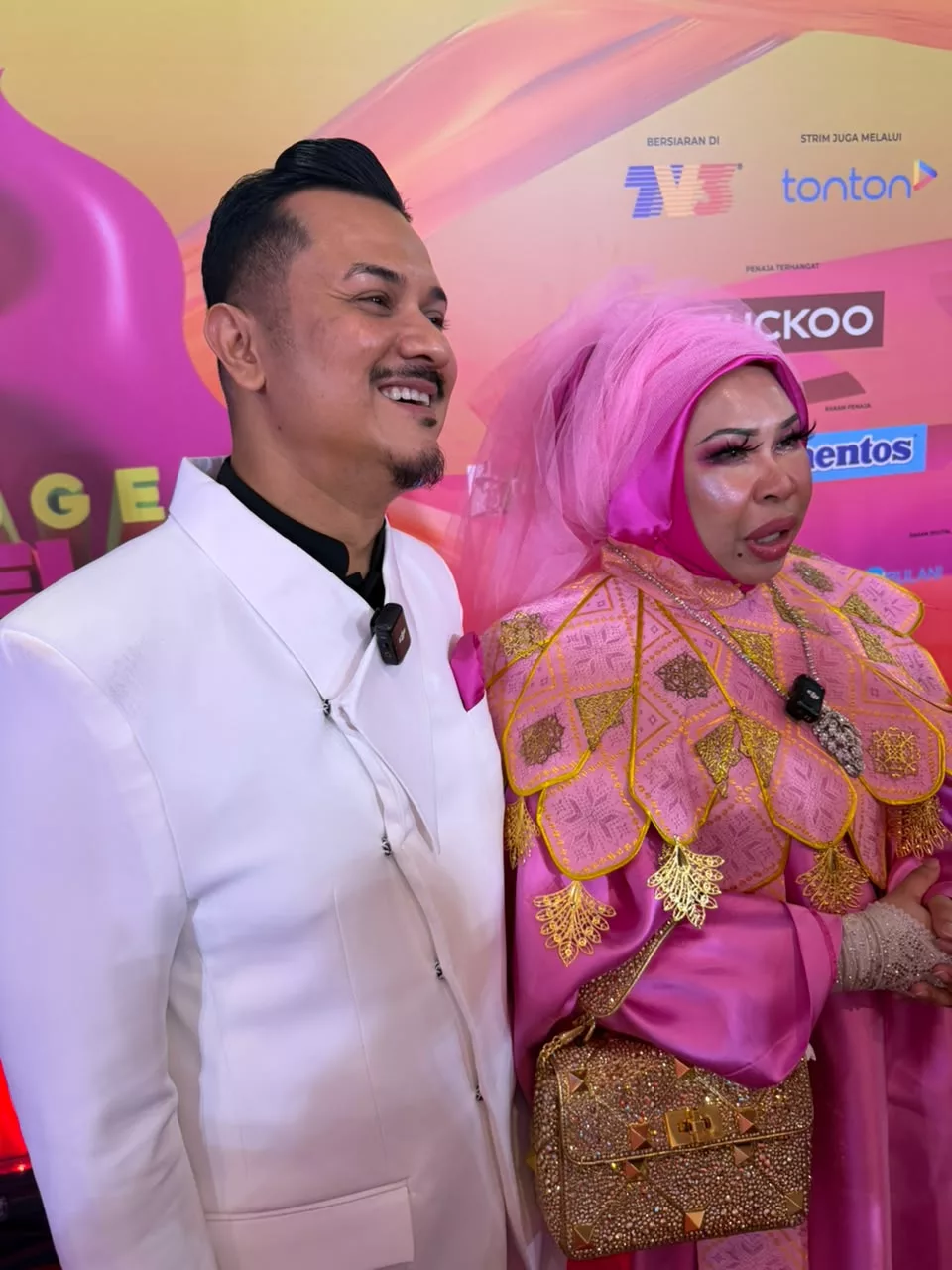Fazley Cedera Waktu Main Badminton, Vida Sanggup Pulang Awal Dari China Demi Dirinya! - “Dia Siap Menyuapkan Makanan, Membasuhkan Tangan Saya.” 6 Fazley Cedera Waktu Main Badminton, Vida Sanggup Pulang Awal Dari China Demi Dirinya! - “Dia Siap Menyuapkan Makanan, Membasuhkan Tangan Saya.”