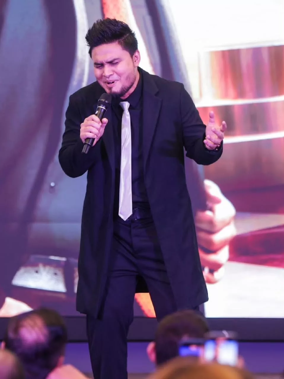 Shahir Zawawi ‘Hilang’ 12KG Sebelum GV Fantasia, Berat Badan Pernah Cecah 100KG! – “Saya Diet Agak ‘Hardcore’ Juga.”