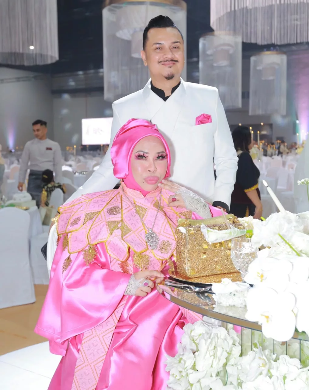 Vida Kongsi Pengalaman Hadir Majlis BASS - “Saya Pun Lambat Sampai, Tak Terfikir Cari Seat Atau Makanan. Purposely Untuk Ucapkan Congratulation.” 4 Vida Kongsi Pengalaman Hadir Majlis BASS - “Saya Pun Lambat Sampai, Tak Terfikir Cari Seat Atau Makanan. Purposely Untuk Ucapkan Congratulation.”